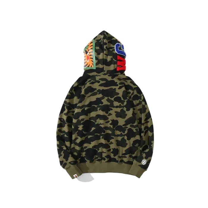 BAPE